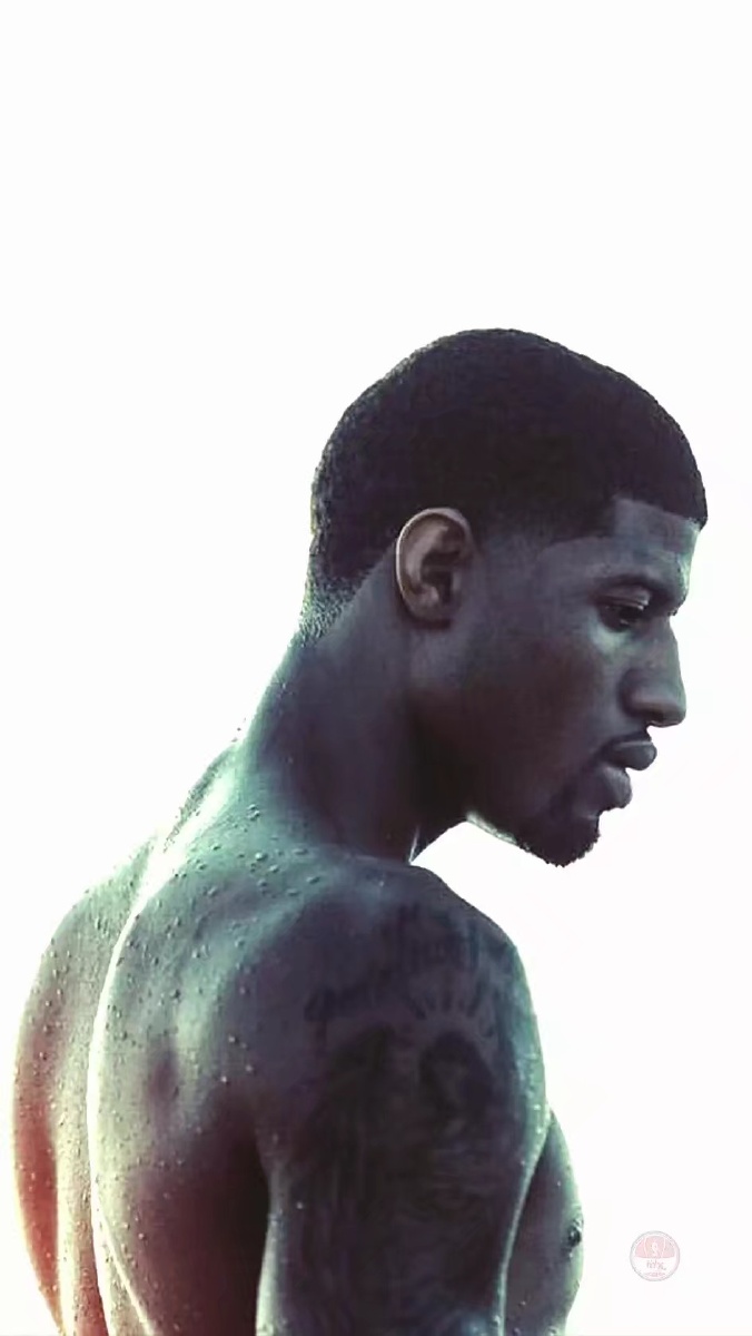 波兰主帅：要帮扎莱夫斯基找回状态；我觉得莱万还没决定未来（波兰主帅：将助扎莱夫斯基找回状态；莱万的未来尚未敲定）