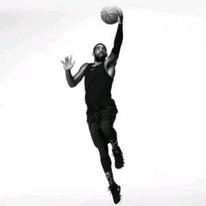 前队友弗朗西斯重伤，上田绮世：他是我的朋友，希望早日康复（上田绮世为重伤前队友弗朗西斯送上祝福：我的朋友，愿早日康复）