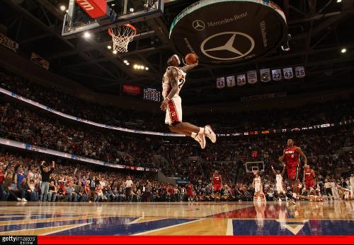 独行侠vs快船伤病报告：浓眉轮休，伦纳德预计可以出战（独行侠对阵快船伤情更新：浓眉休战，伦纳德预计出场）