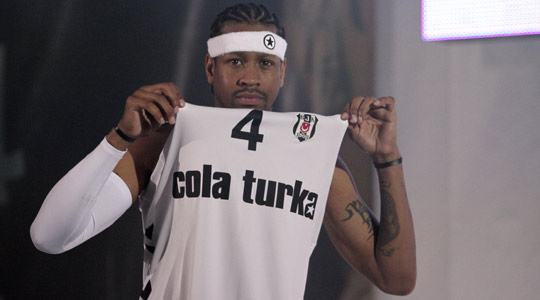 镜报：多特想明年夏天签桑乔，但后者必须接受大幅降薪（镜报：多特计划明夏签回桑乔，前提是他愿意大幅降薪）