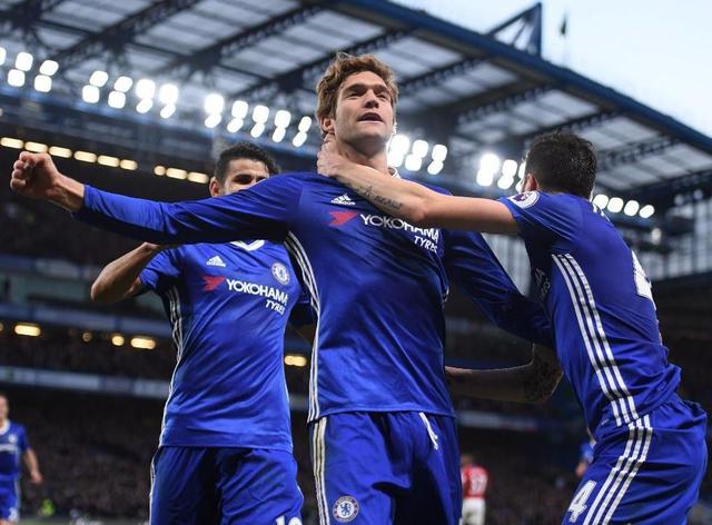 世体：巴萨回诺坎普使周边商家营业额增长，商户期待球场开放（世体：巴萨重返诺坎普带动周边营收上涨，商家盼球场早日开放）