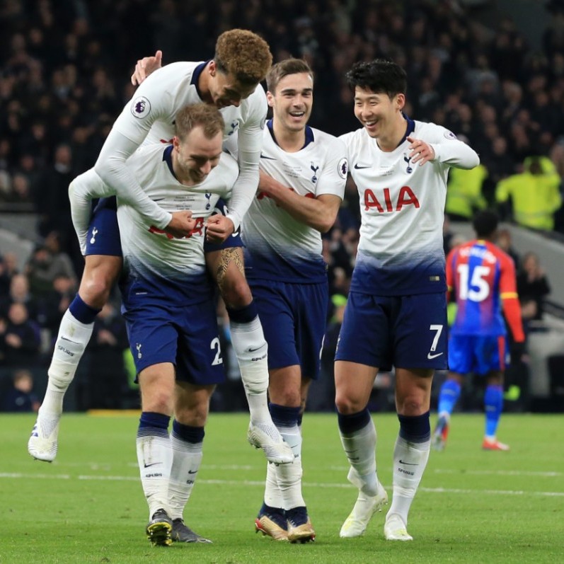 0-8惨败，中国女足官微：正视差距，珍惜与世界强队过招的机会（0比8遭重创，中国女足官微：直面差距，珍惜同世界强队切磋良机）