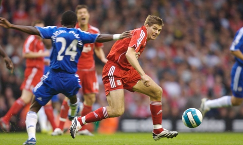 世体：安东尼脚踝遭遇轻微扭伤，但预计可对阵巴萨（世体：安东尼脚踝轻度扭伤，预计仍可出战巴萨）