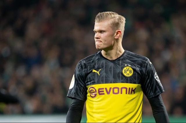 人球员的发 人球员的发